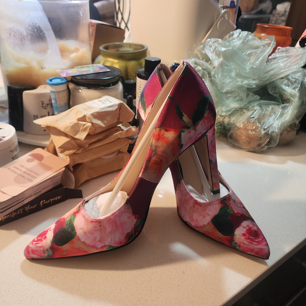 Nine West Pink Floral Heels